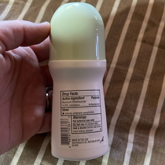 NEW Avon’s Haiku Roll On Women’s Deodorant - Picture 3 of 4